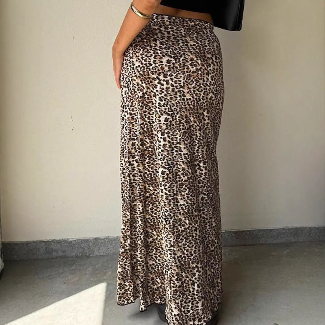 Dam Maxi skirt with animal pattern and flowing cut Mirla-Eva Jonsson