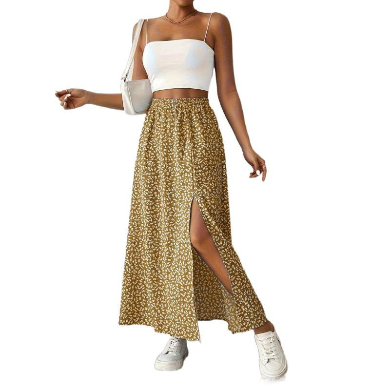 Dam Maxi skirt with floral pattern and side slit Mirla-Eva Jonsson