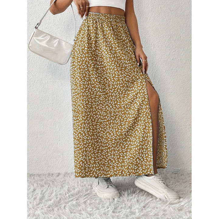 Dam Maxi skirt with floral pattern and side slit Mirla-Eva Jonsson