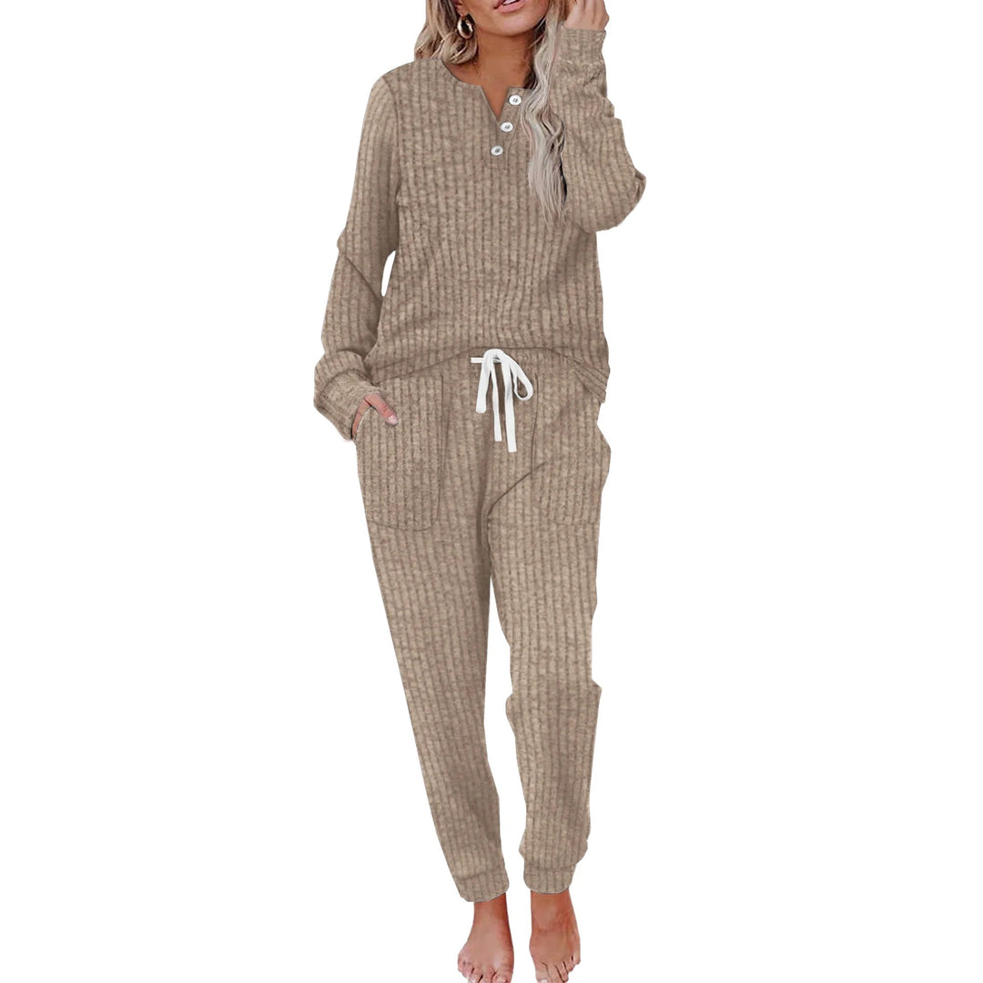 Dam Mjuk Loungewear-set med Knäppning & Praktiska Fickor | Mirla-Eva Jonsson