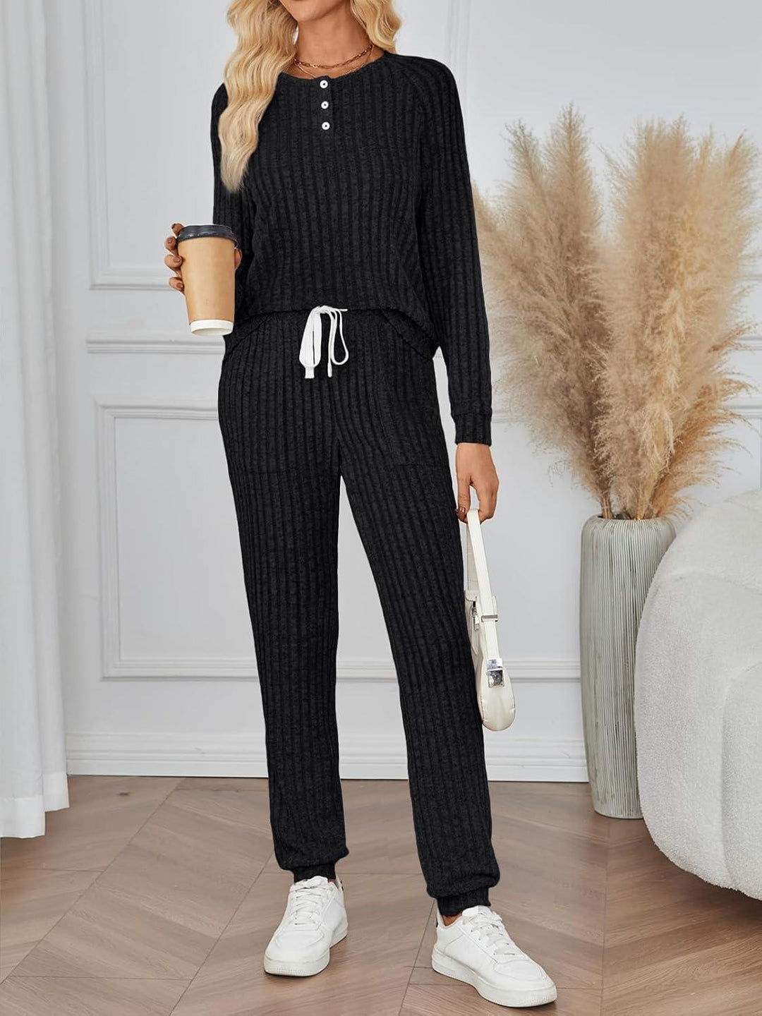 Dam Mjuk Loungewear-set med Knäppning & Praktiska Fickor | Mirla-Eva Jonsson