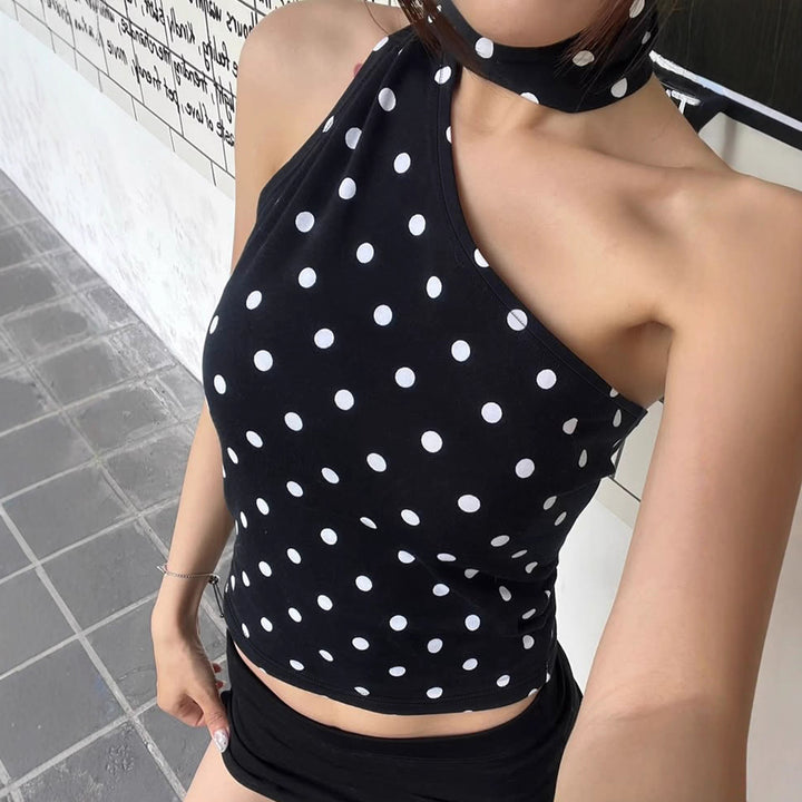Dam Off-Shoulder Blusenshirt med asymmetrisk design och lekfullt prickmönster Mirla-Eva Jonsson