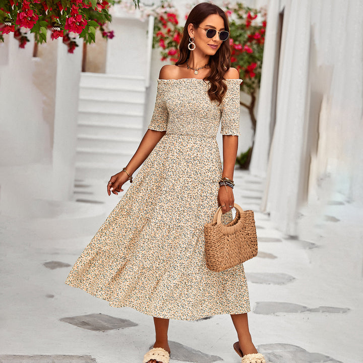Dam Off-Shoulder Maxiklänning med blommönster och svängande fåll Mirla-Eva Jonsson