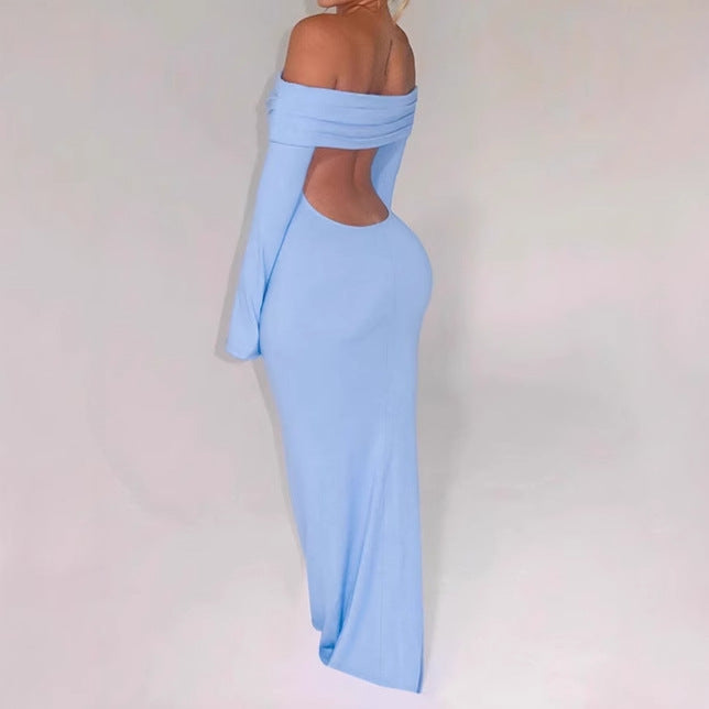 Dam Off-Shoulder Maxiklänning med kreativa cut-out-detaljer och figurnära design Mirla-Eva Jonsson