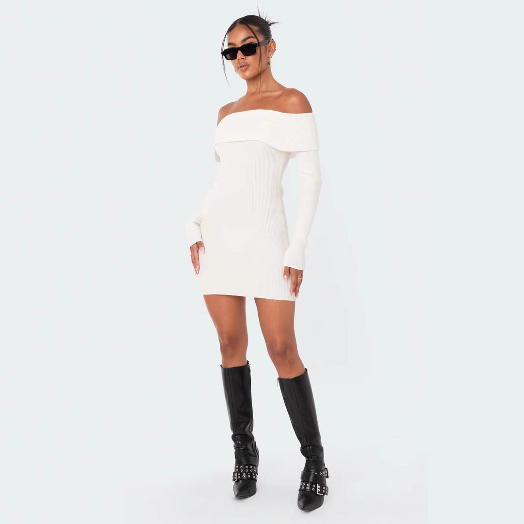 Dam Off-Shoulder Stickad Klänning med figurnära passform och ribbdetaljer Mirla-Eva Jonsson