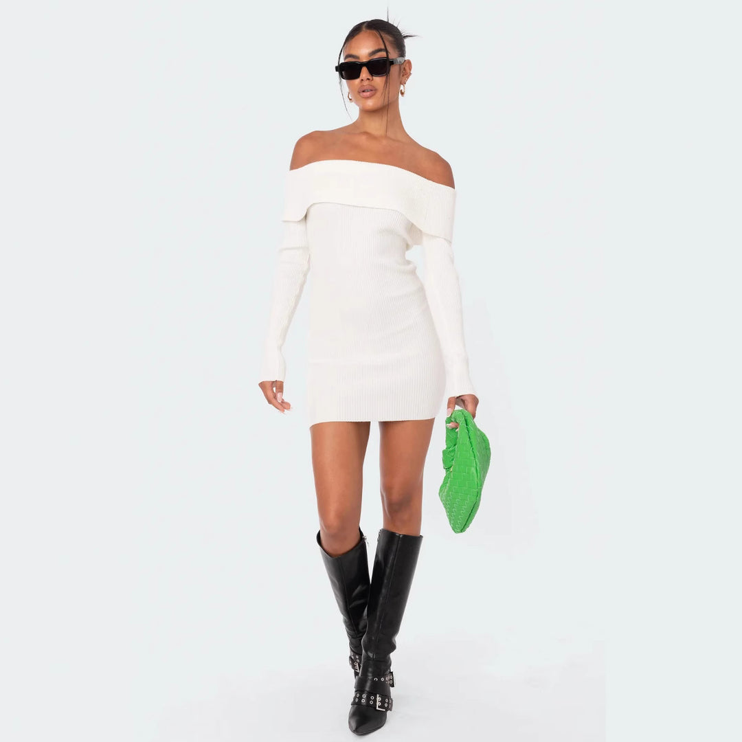 Dam Off-Shoulder Stickad Klänning med figurnära passform och ribbdetaljer Mirla-Eva Jonsson