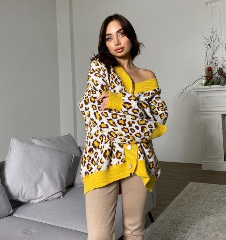 Dam Off-Shoulder Stickad tröja i trendigt leopardmönster Mirla-Eva Jonsson