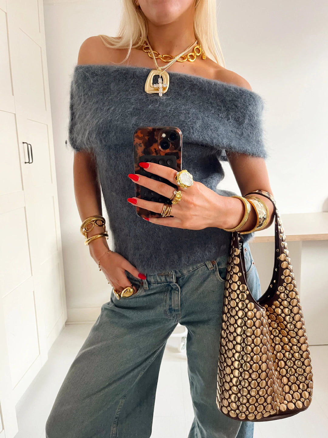 Dam Off-Shoulder Tröja i fluffigt material Mirla-Eva Jonsson