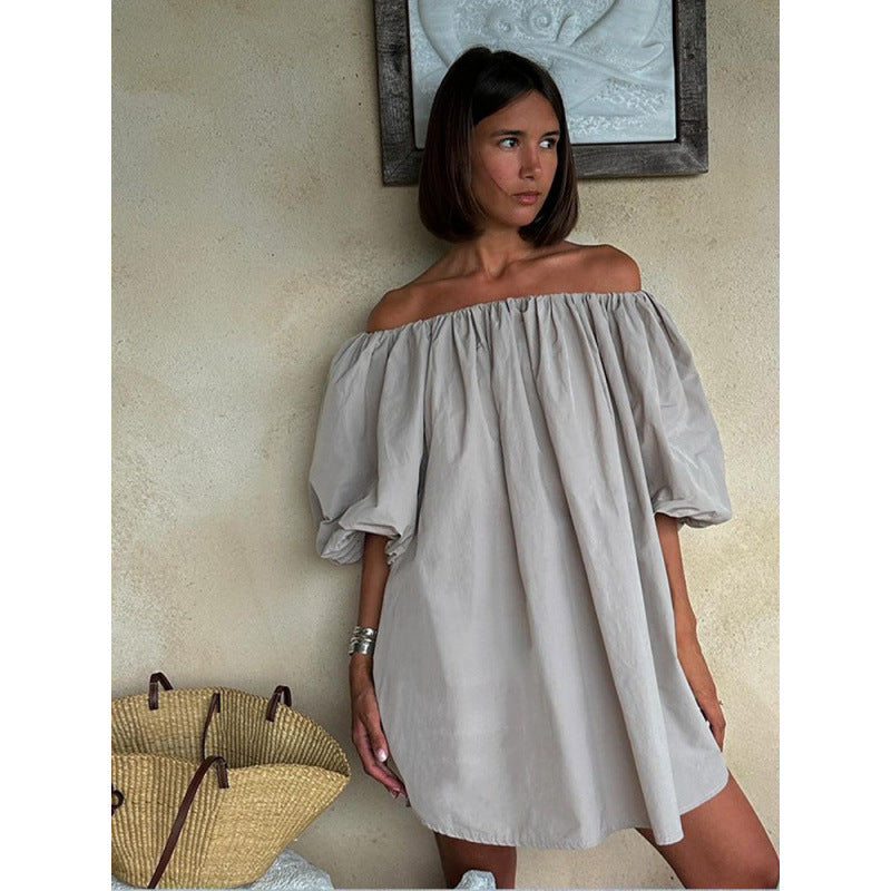 Dam Off-Shoulder sommarklänning med voluminösa ärmar och flödande snitt Mirla-Eva Jonsson