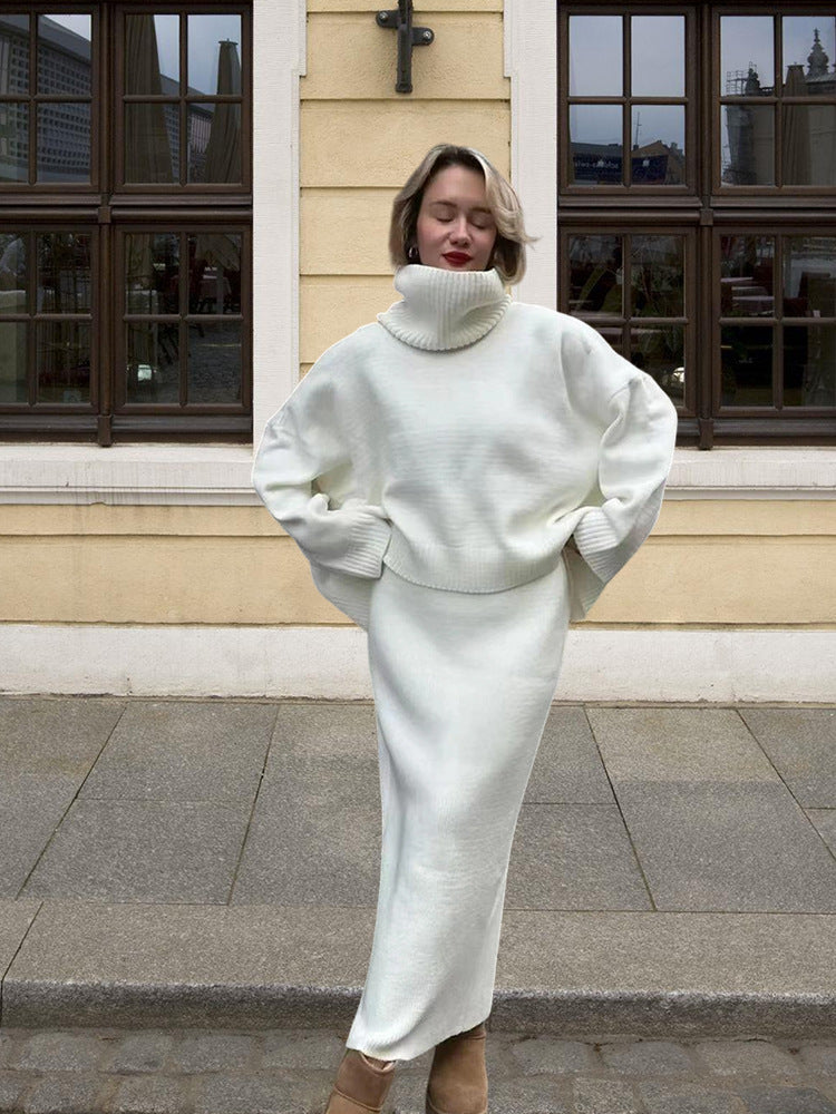 Dam Oversize Stickad Tröja med Hög Krage och Avslappnad Passform Mirla-Eva Jonsson