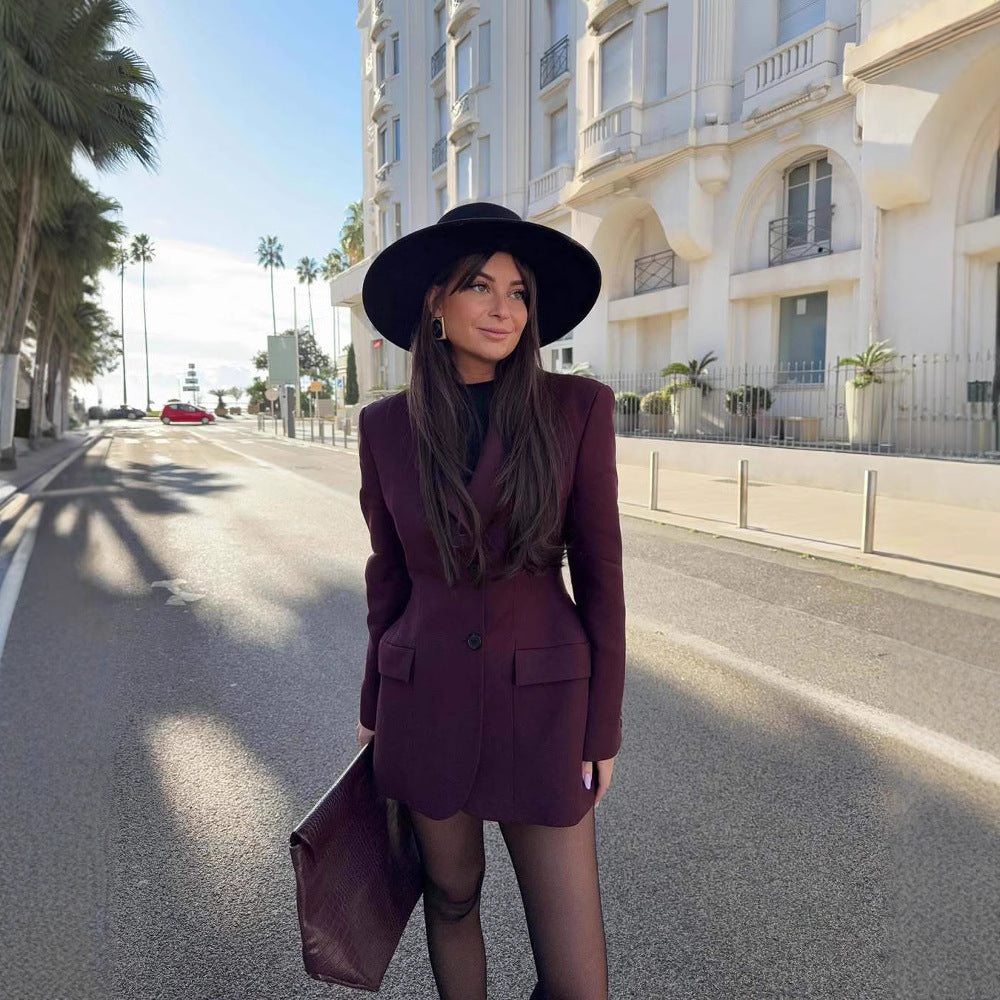 Dam Oversized Blazer av högkvalitativt tyg med moderna fickor Mirla-Eva Jonsson