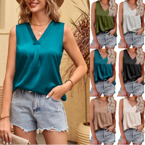 Dam Satin V-hals blus med elegant veckdekor Mirla-Eva Jonsson