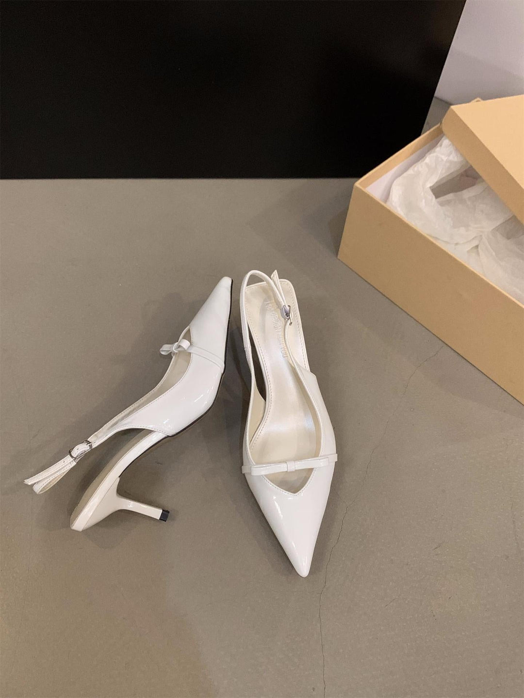 Dam Slingback Pumps med Elegant Snitt och Fin Rem Mirla-Eva Jonsson