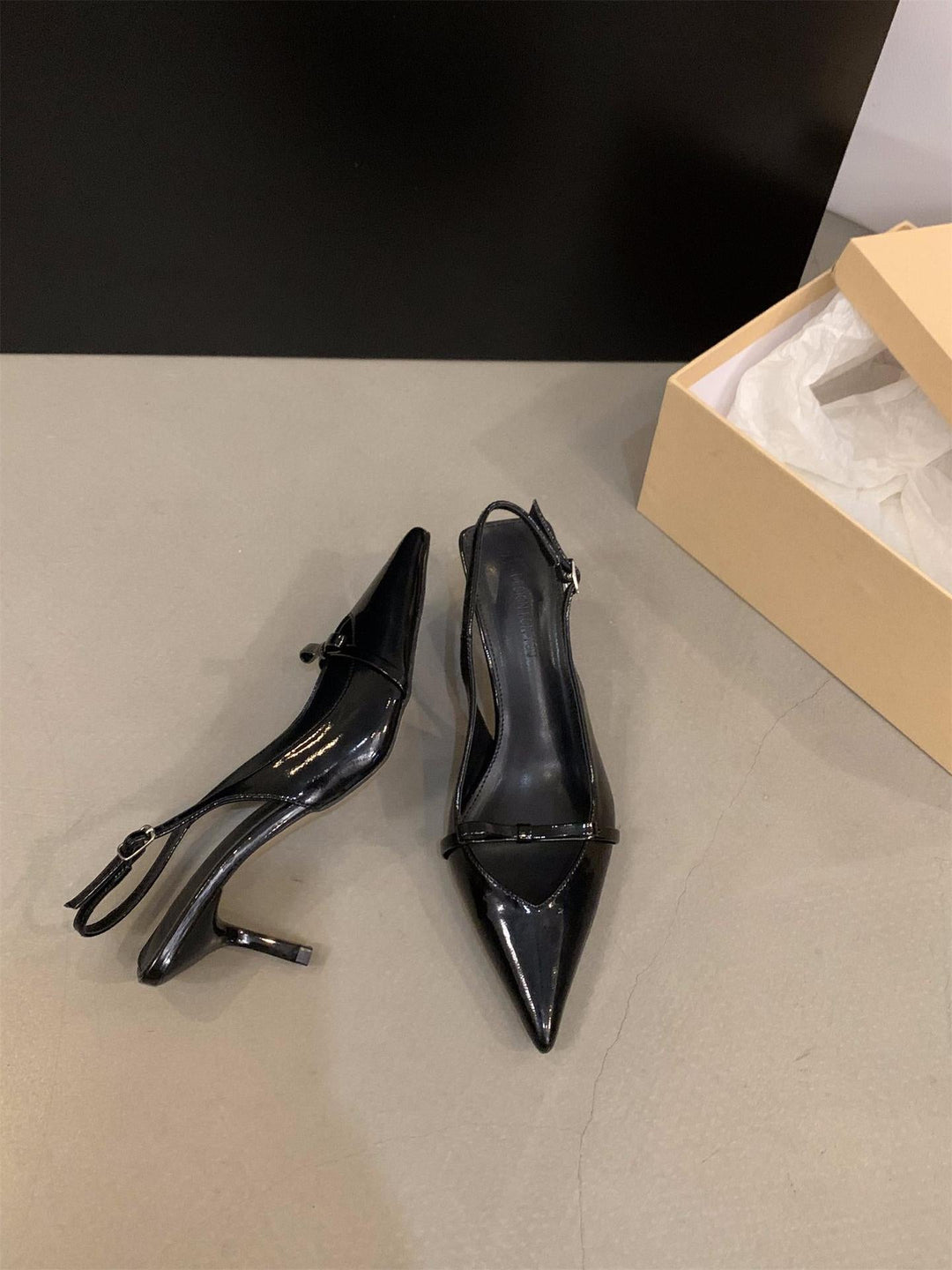 Dam Slingback Pumps med Elegant Snitt och Fin Rem Mirla-Eva Jonsson