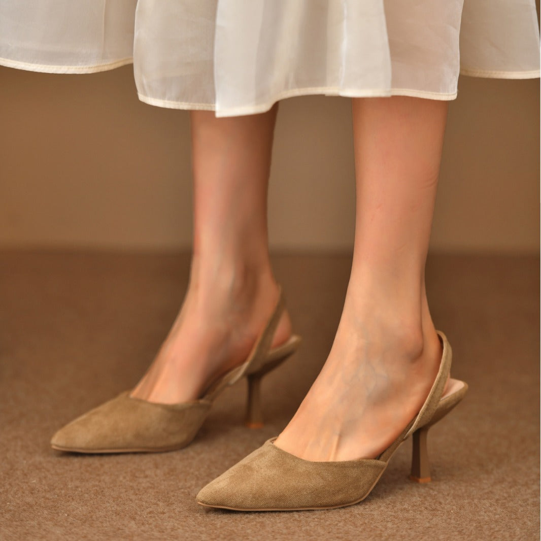 Dam Slingback-pumps i mjuk mocka med elegant spetsdesign och halkfri sula Mirla-Eva Jonsson