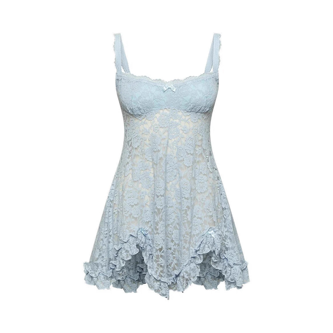 Dam Spitze Lingerie Klänning med Ryschidetaljer och justerbara axelremmar Mirla-Eva Jonsson