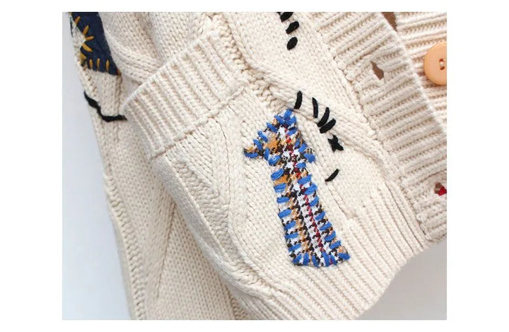 Dam Stickad Cardigan i Chunky-stil med Knäppning & Oversized Passform | Eva Jonsson-Eva Jonsson