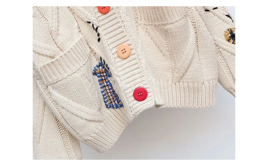 Dam Stickad Cardigan i Chunky-stil med Knäppning & Oversized Passform | Eva Jonsson-Eva Jonsson