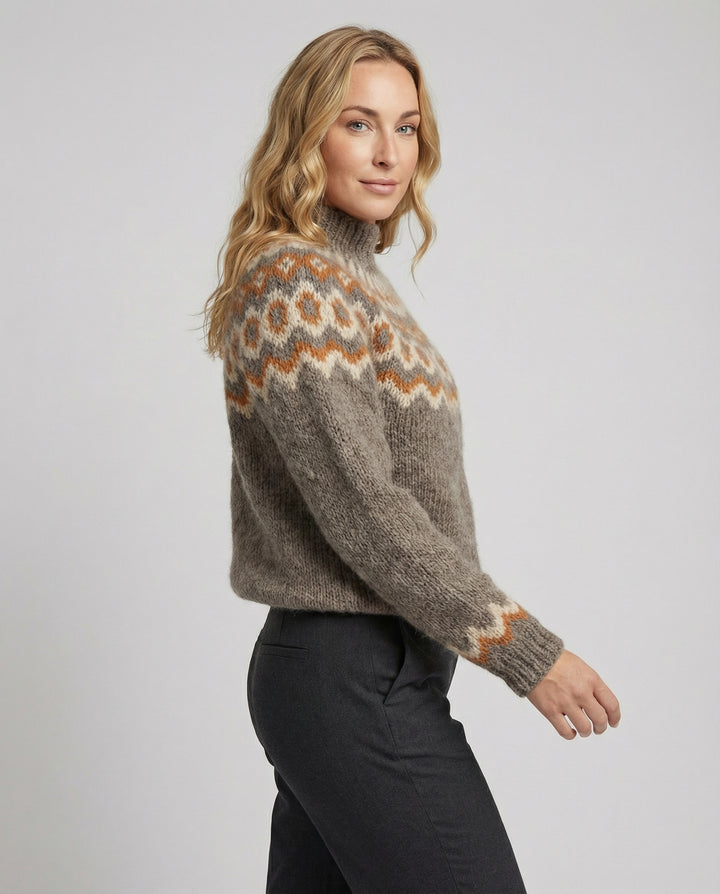 Dam Stickad Tröja i Ull med Hög Hals & Värmande Design | Eva Jonsson-Eva Jonsson