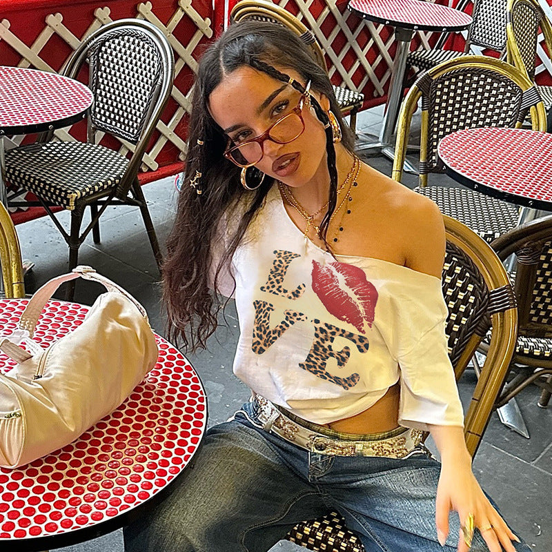 Dam T-shirt med djurmönster och iögonfallande tryck Mirla-Eva Jonsson