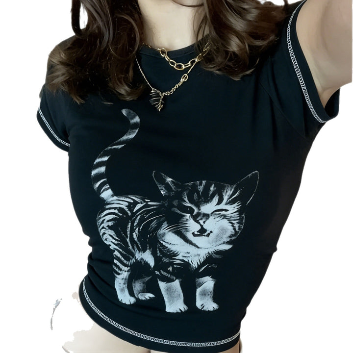 Dam T-shirt med kreativ kattmotiv Mirla-Eva Jonsson
