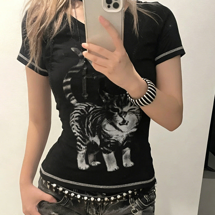 Dam T-shirt med kreativ kattmotiv Mirla-Eva Jonsson