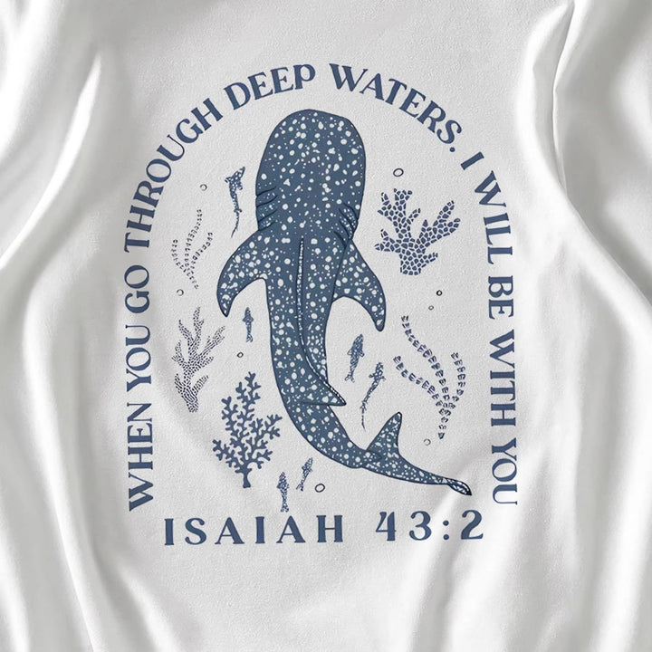 Dam T-shirt med kreativt valmotiv och konstnärligt hajmotiv Mirla-Eva Jonsson