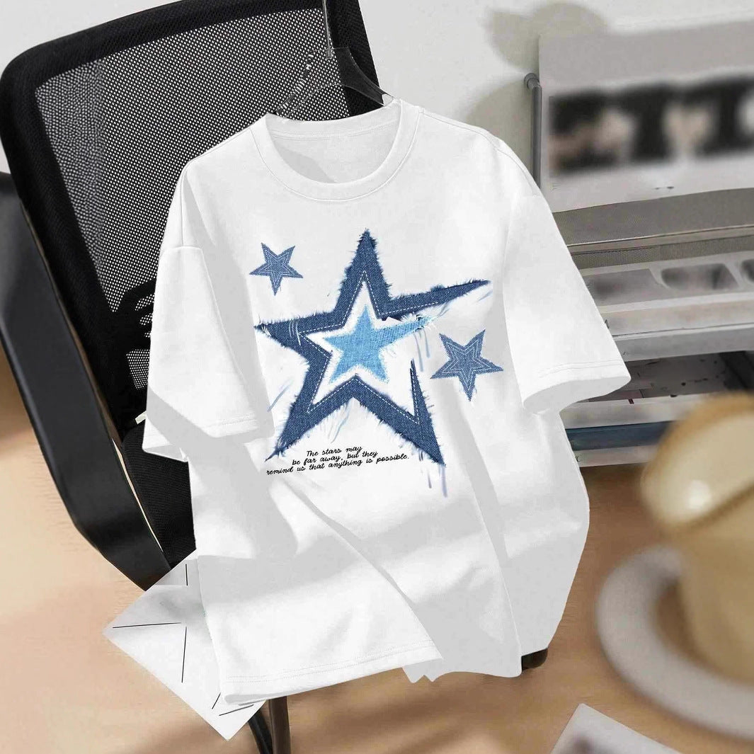 Dam T-shirt med trendig stjärnmotiv och avslappnad passform Mirla-Eva Jonsson
