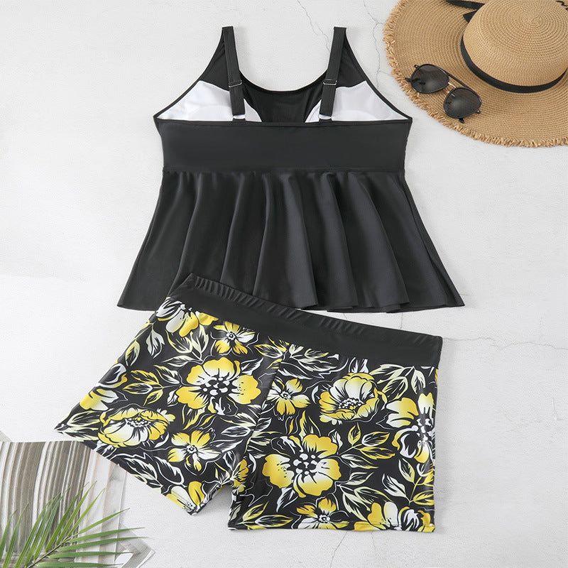 Dam Tankini med blommigt shorts-design Mirla-Eva Jonsson