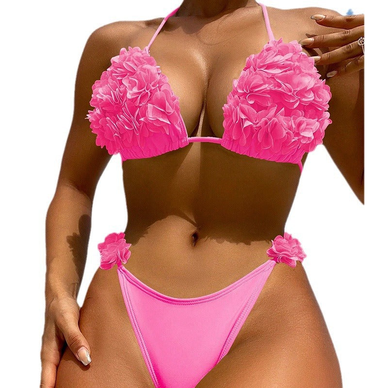 Dam Triangel-Bikini med blommiga applikationer och hög skärning Mirla-Eva Jonsson