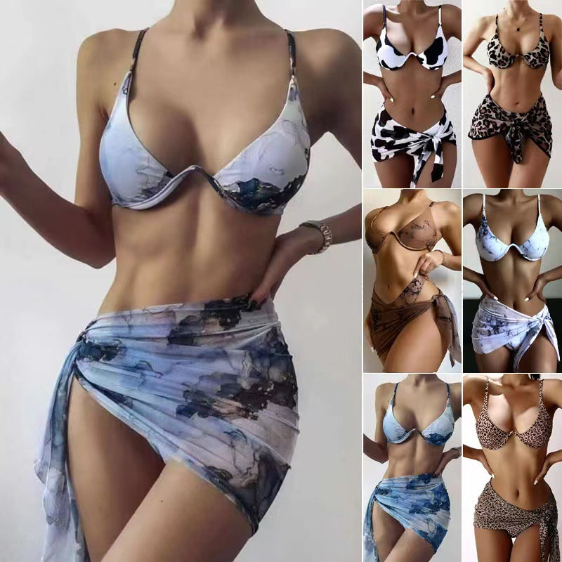 Dam Triangel-Bikini-set med elegant omslagsskjorta och stödjande band-Eva Jonsson