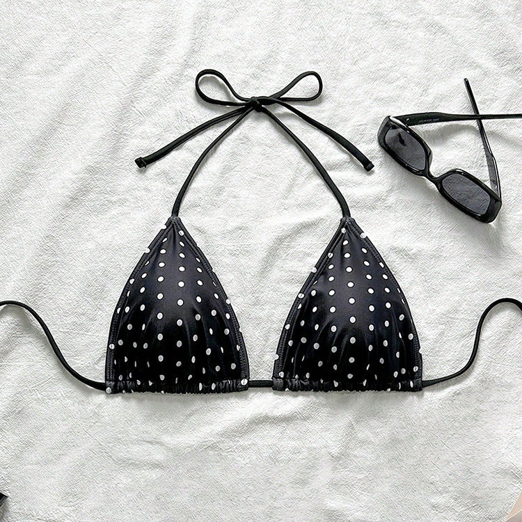 Dam Triangel-Bikiniöverdel med lekfullt prickigt mönster Mirla-Eva Jonsson