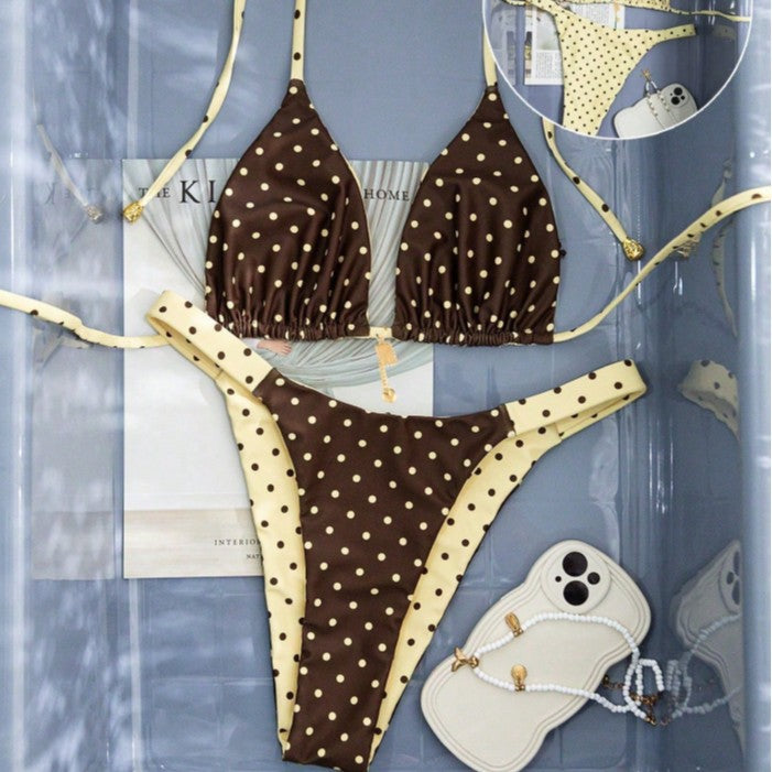 Dam Triangle Bikini med särskilt fint prickmönster och justerbara band Mirla-Eva Jonsson