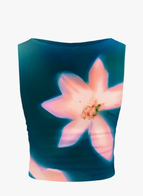 Dam ärmlös crop-top med blommönster och figurnära skärning Mirla-Eva Jonsson