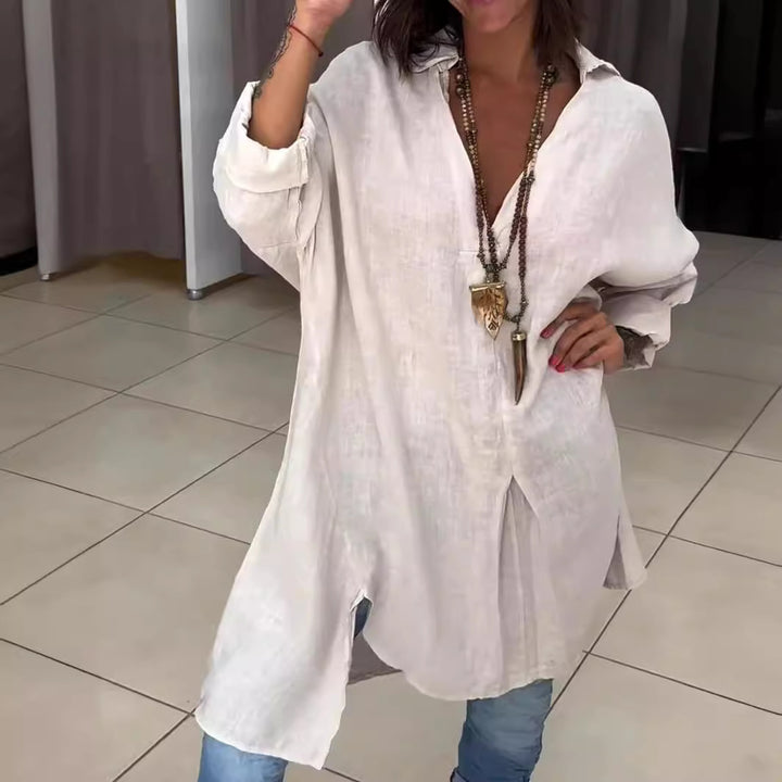 Dam avslappnad linneblus Mirla-Eva Jonsson