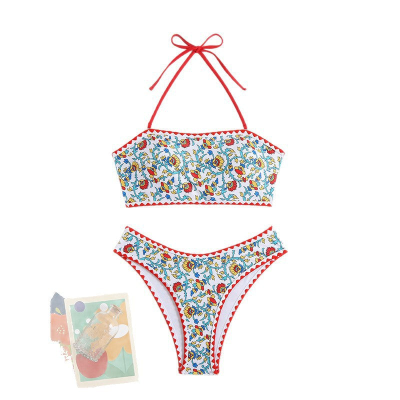 Dam bandeau bikini med blommiga accenter och volanger Mirla-Eva Jonsson