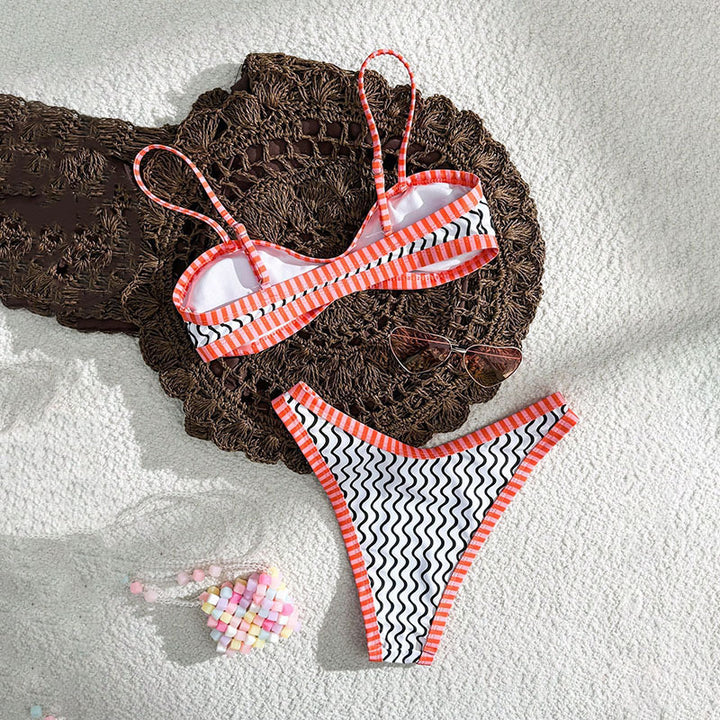 Dam bandeau bikini med vågmönster och justerbara band Mirla-Eva Jonsson