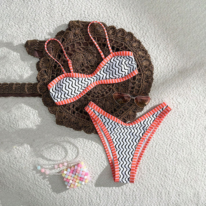 Dam bandeau bikini med vågmönster och justerbara band Mirla-Eva Jonsson