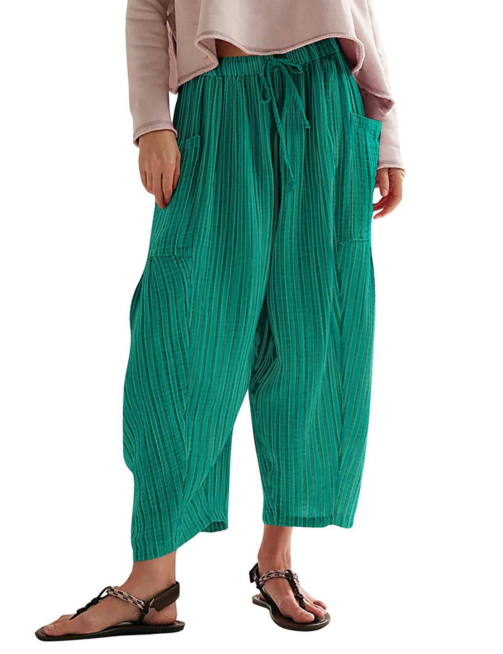 Dam bekväm, randig fritidsbyxa med elastisk midja och praktiska fickor Mirla-Eva Jonsson