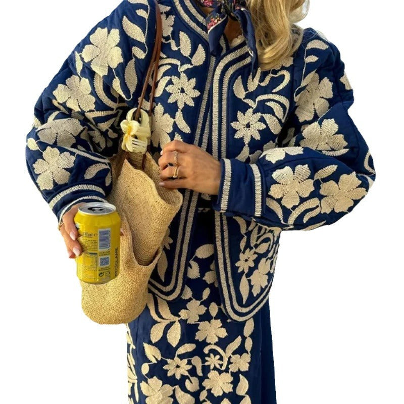 Dam bestickad bomullsjacka med blommönster och mjukt foder Eva Jonsson-Eva Jonsson