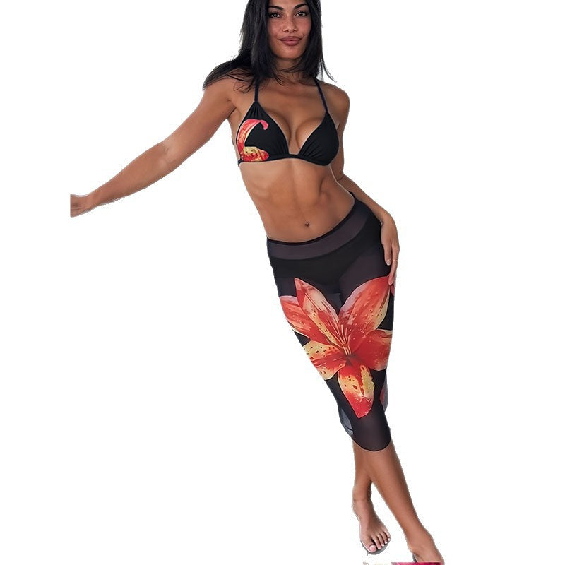 Dam bikini med blommönster och elegant midikjol Mirla-Eva Jonsson