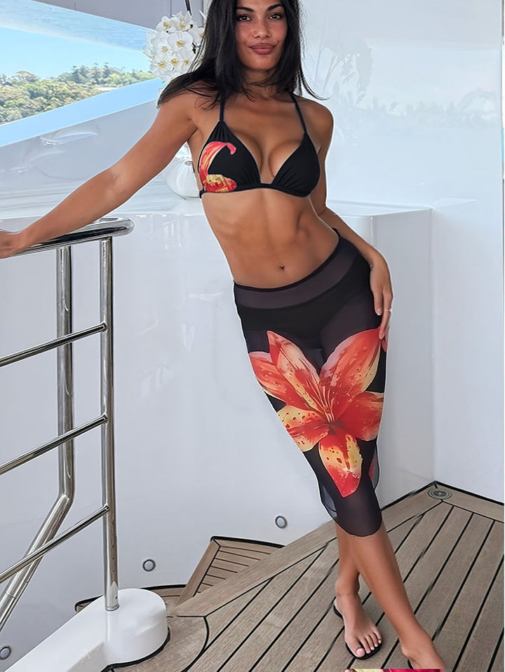 Dam bikini med blommönster och elegant midikjol Mirla-Eva Jonsson