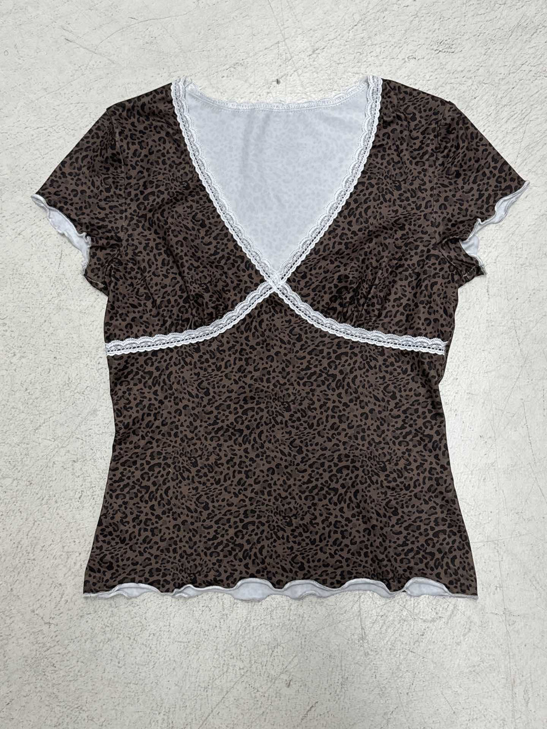 Dam blouse med leopardmönster och spetsdetaljer Mirla-Eva Jonsson
