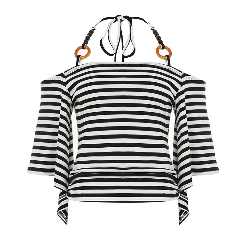 Dam blus med snyggt volangdesign och vida ärmar Mirla-Eva Jonsson