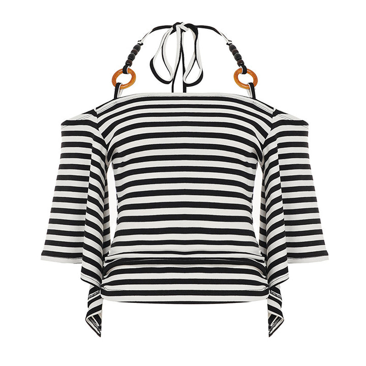 Dam blus med snyggt volangdesign och vida ärmar Mirla-Eva Jonsson