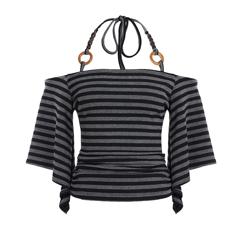 Dam blus med snyggt volangdesign och vida ärmar Mirla-Eva Jonsson