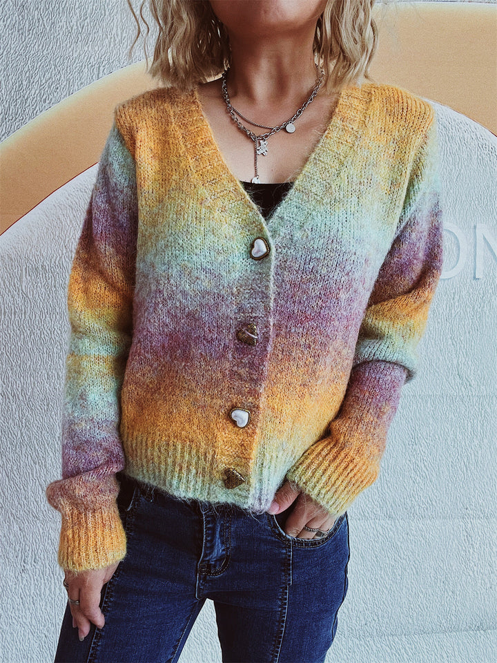 Dam cardigan med lyxigt mohair-material och stiliga hjärtknappar Mirla-Eva Jonsson