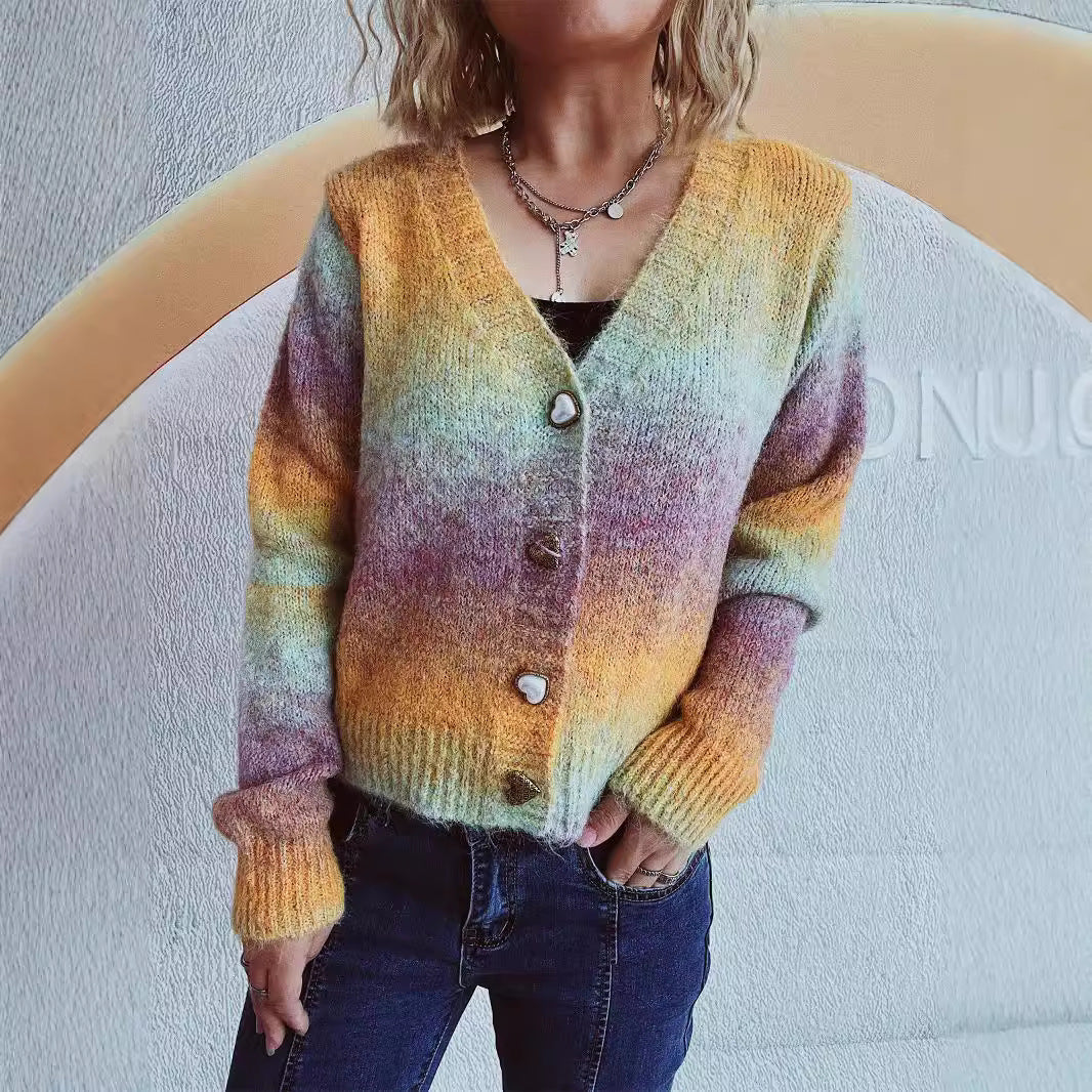Dam cardigan med lyxigt mohair-material och stiliga hjärtknappar Mirla-Eva Jonsson