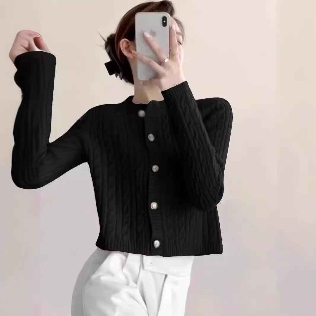 Dam cardigan med strukturerad design och modiga knappar Eva Jonsson-Eva Jonsson