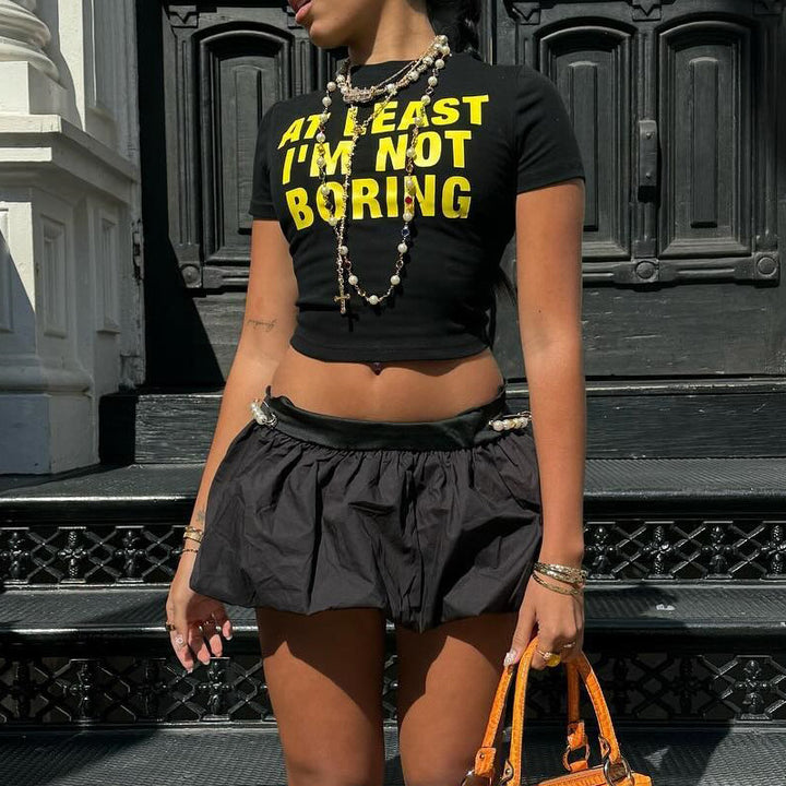 Dam cropped T-shirt med iögonfallande typografi-tryck Mirla-Eva Jonsson